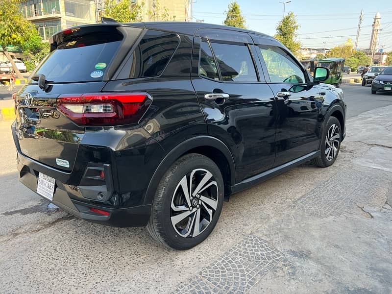 Toyota Raize 2020/2025 Fresh import 4.5 Garde 3