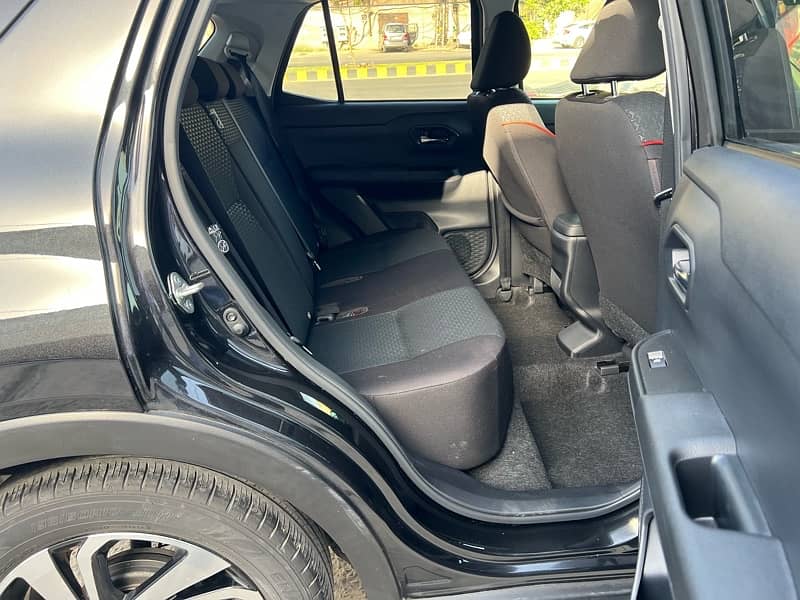 Toyota Raize 2020/2025 Fresh import 4.5 Garde 9