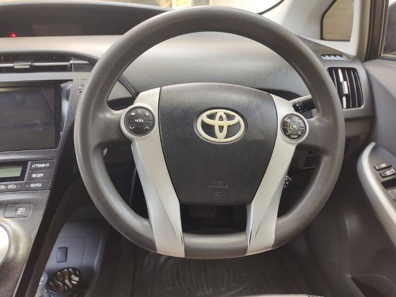 Toyota Prius 2011/2015 1.8 3rd generation 7