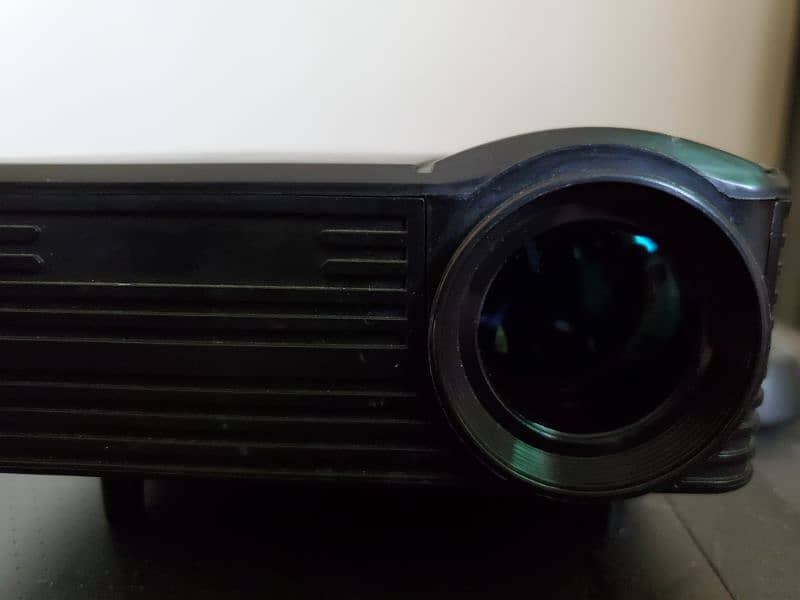 New Led Projector 1
