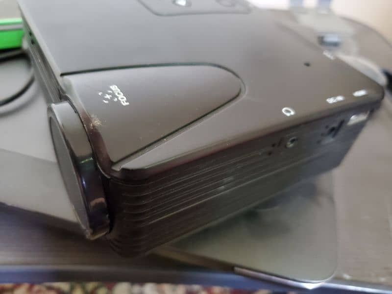 New Led Projector 0