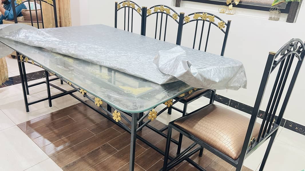 8 seater Dining table steel material with mirror 4