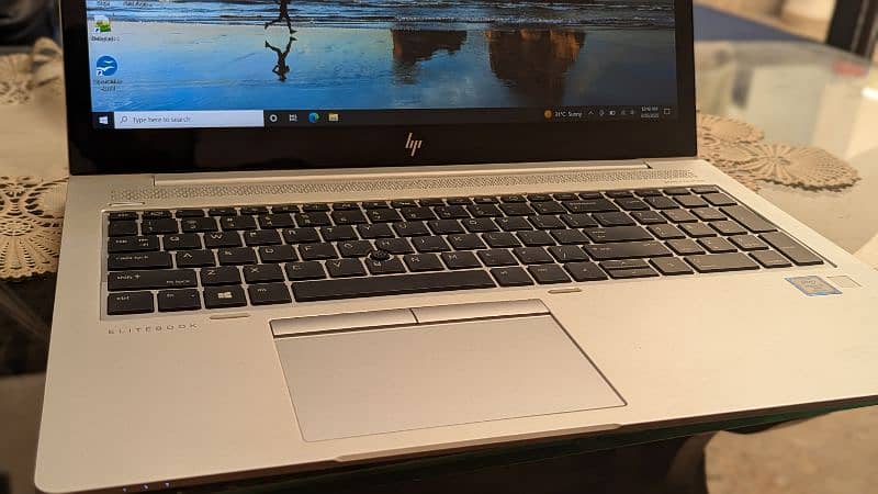 HP EliteBook i7 8th Gen ''16 GB DDR4 RAM'' ''256GB NVMe SSD'' 3