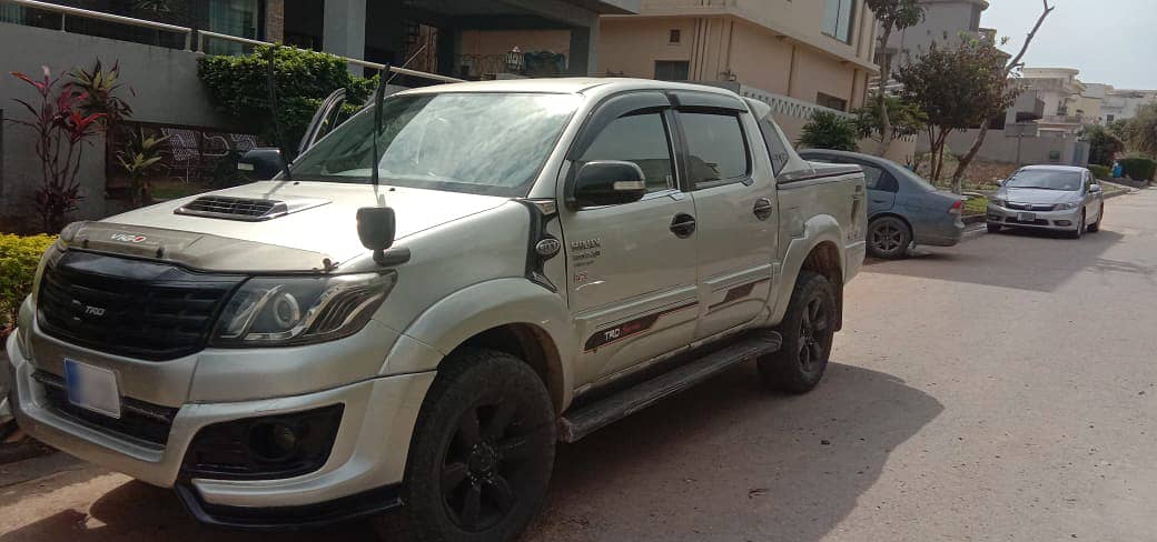 Toyota Hilux Vigo Champ 3.0 D4D VN-Turbo 2012 G 8