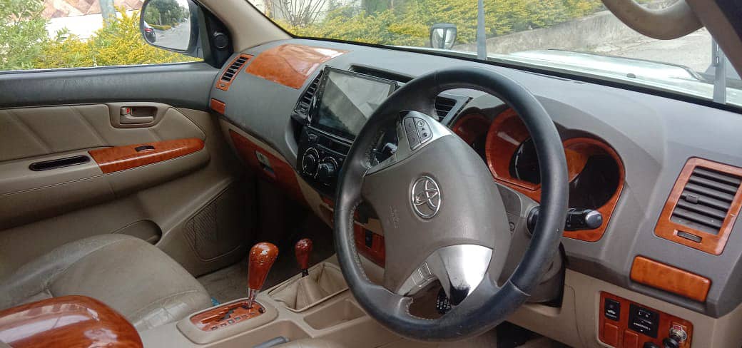 Toyota Hilux Vigo Champ 3.0 D4D VN-Turbo 2012 G 15