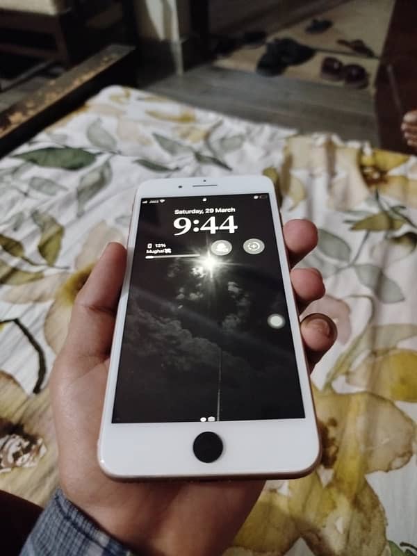 IPhone 8 Plus 3