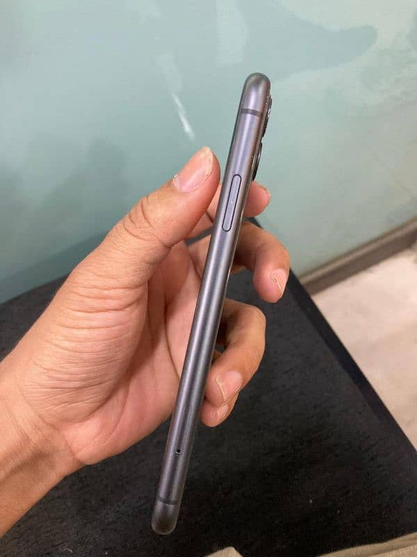 I phone 11 2