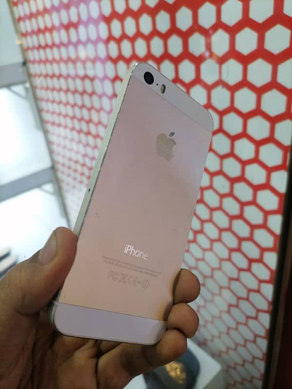Apple iPhone 5S 3