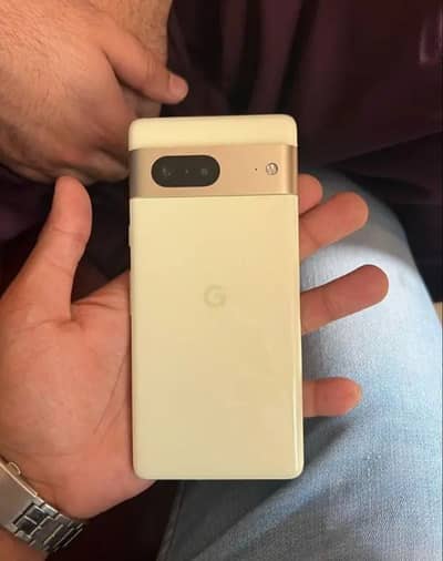 AoA selling my google pixel 7 (8/128)