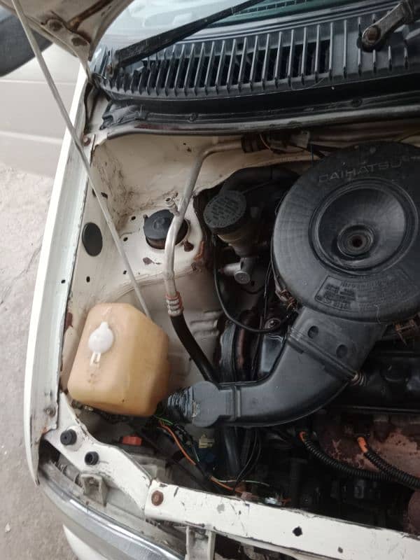 Daihatsu Cuore 2004 1