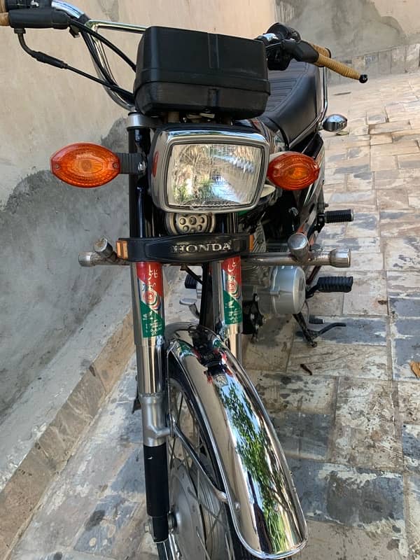 Honda CG 125 Orignal Milage 2023 Applied For 4