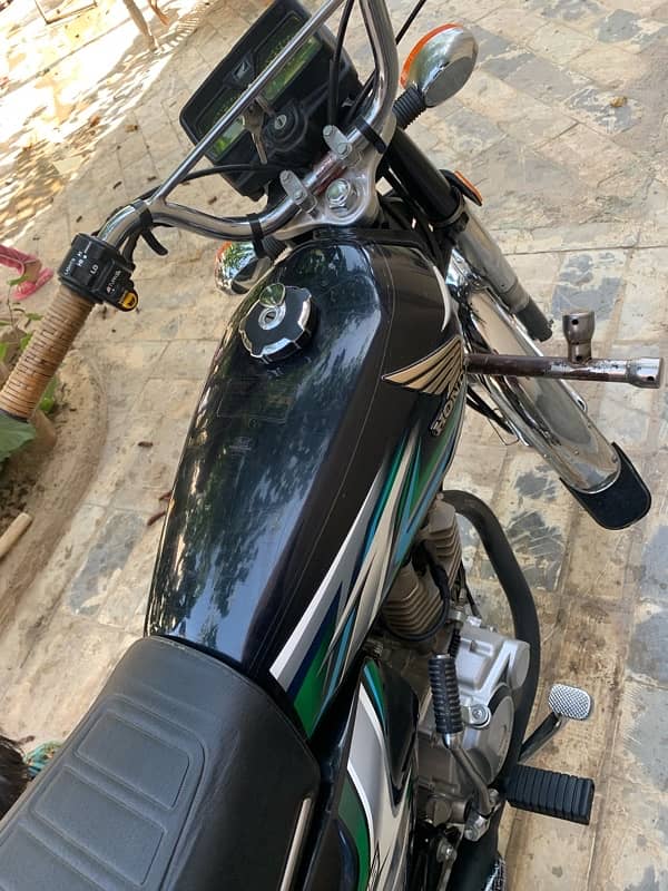 Honda CG 125 Orignal Milage 2023 Applied For 9