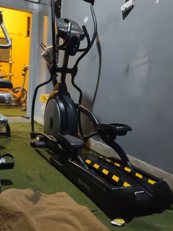 SPIN BIKE /EXERCISE CYLCE /  ELECTRIC TREADMILL / ELLIPTICAL /SLIMLINE 9