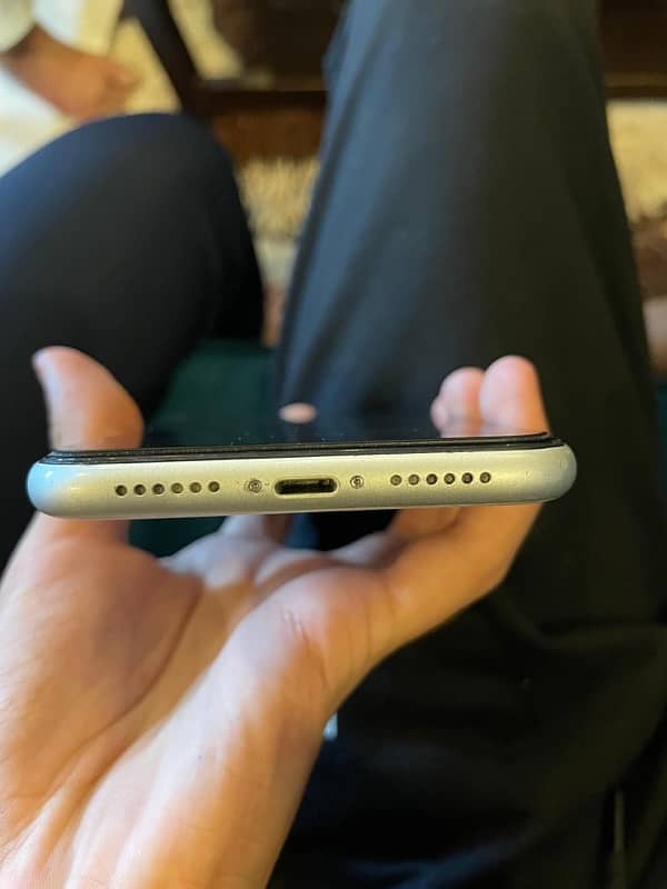 Iphone XR factory unlock 2