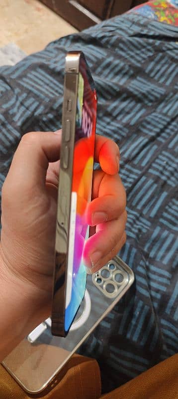 12 pro max like new good condition 2