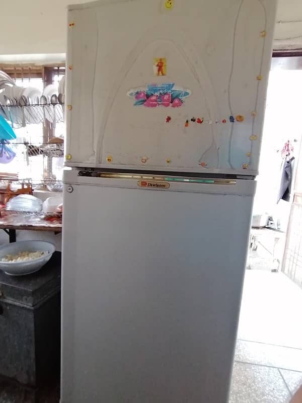 dawlance fridge perfectly working - 0,3,0,1,7,1,0,4,4,0,0 0