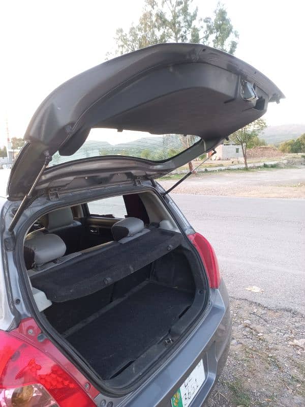 Suzuki Swift 2015 5