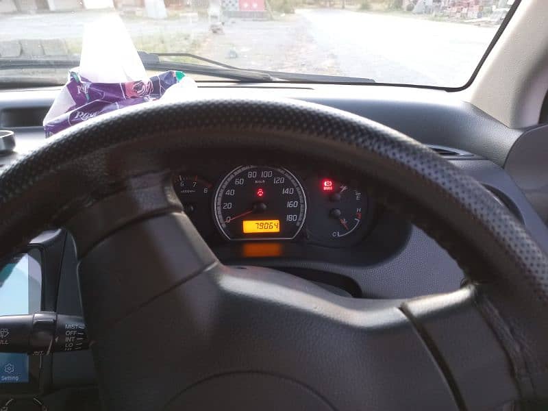 Suzuki Swift 2015 9