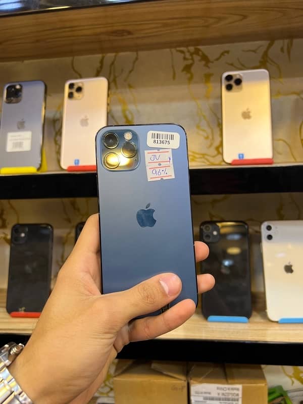 IPHONE 12 pro  (128/256gb)  waterpack 1