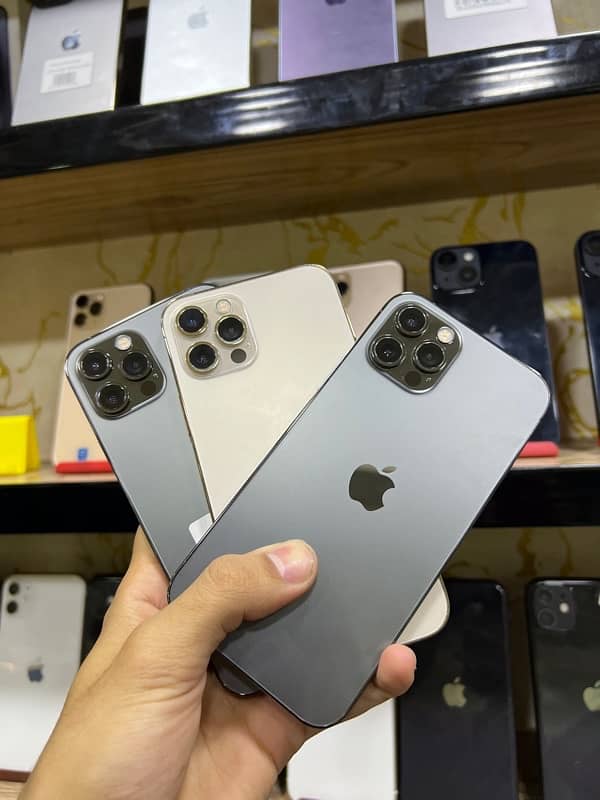 IPHONE 12 pro  (128/256gb)  waterpack 4