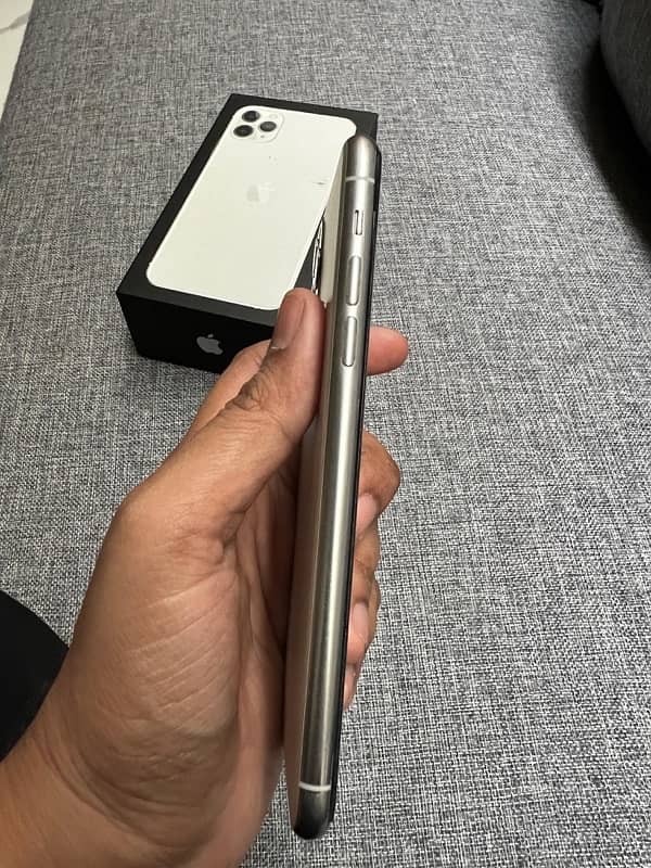 iphone 11 pro max PTA APPROVED 3