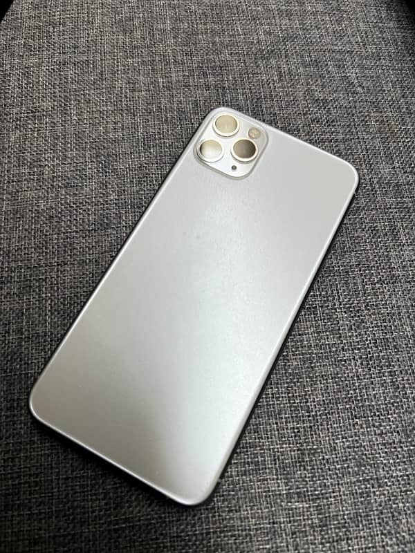 iphone 11 pro max PTA APPROVED 4