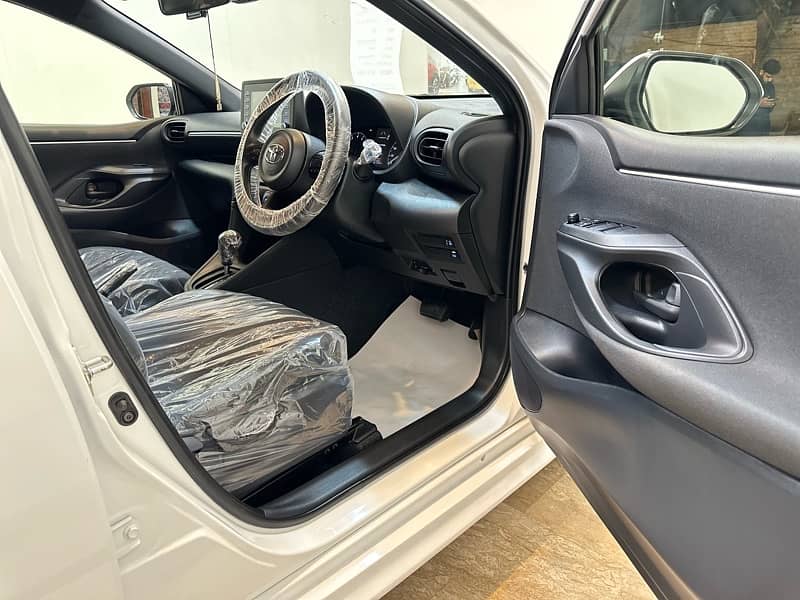 Toyota Yaris 2021 4-Grade APRIL 2025 Import passo swift 2022 2024 2023 17