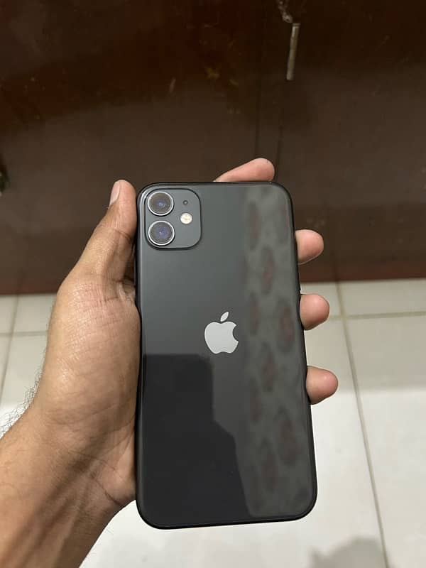 Iphone 11 128gb PTA Approved with Box 3