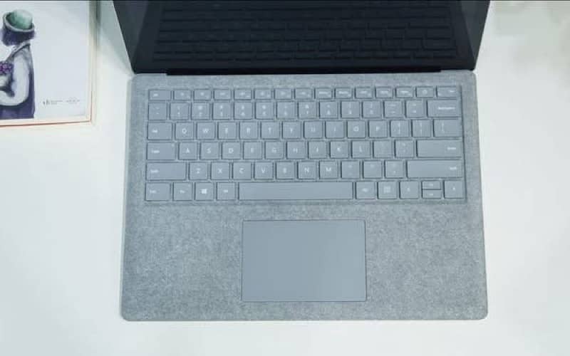 MICROSOFT SURFACE LAPTOP (CORE I5 8th GEN) (8/128gb SSD) 4