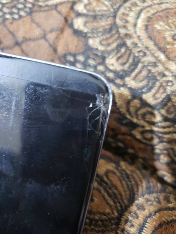 samsung s20 plus non pta  128 minor dot fonrt break back break. 3