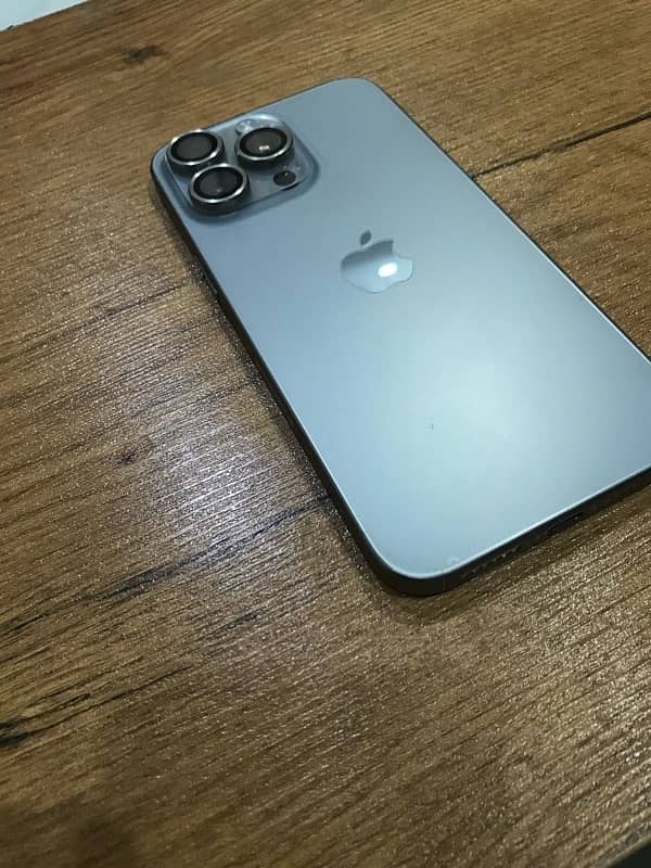 Apple Iphone 15 pro max 256 Natural Titanium LLA Factory unlocked 3