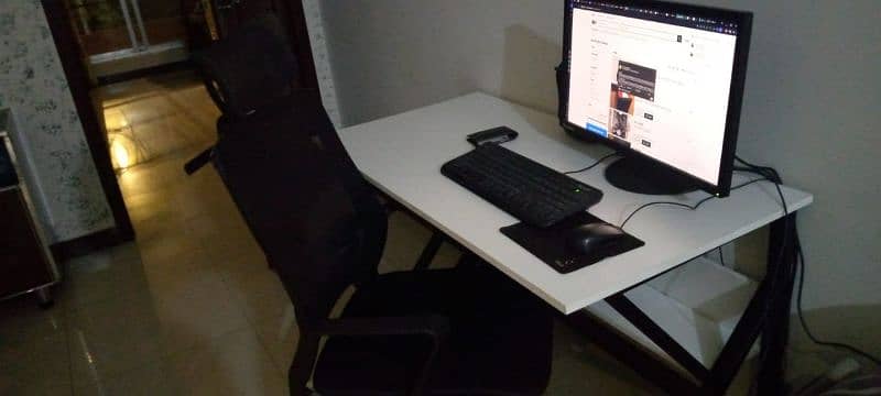 Gaming desk table study table computer table and chairs 8