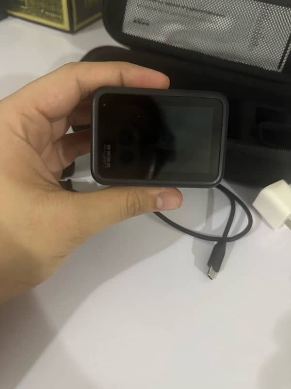 Go Pro Hero 10 Black | Brand New | Full Set 4