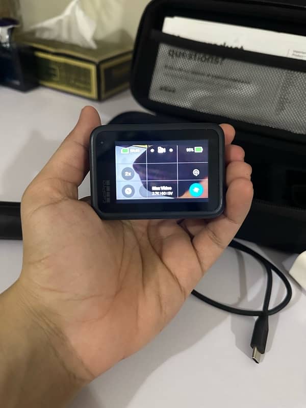 Go Pro Hero 10 Black | Brand New | Full Set 5