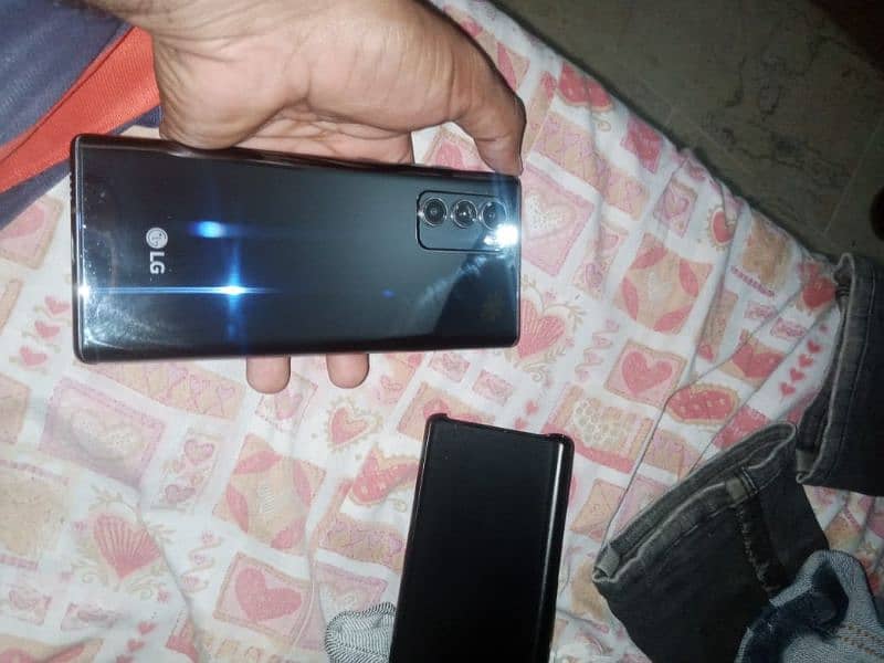 lg wing 5g (sale or exchange ) 4