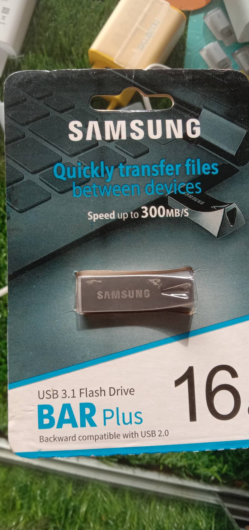 Memory card & USB warranted 0