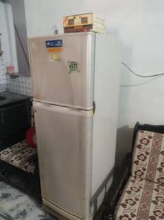 Dawlance Refrigerator Medium Size