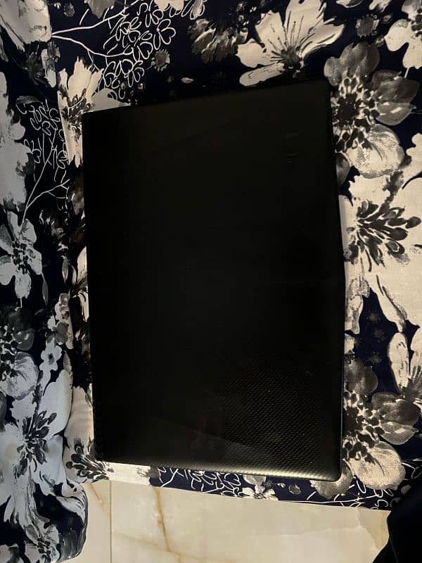 Lenovo legion y520 1