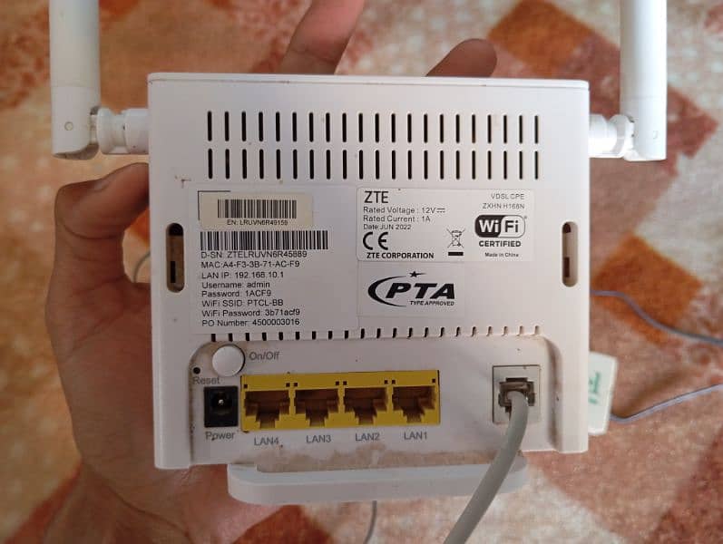 wireless N300 VDSL2 Modem router 1