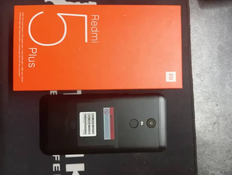 REDMI 5 PLUS 4GB RAM 64GB STORAGE WITH BOX CALL 03127566633 3