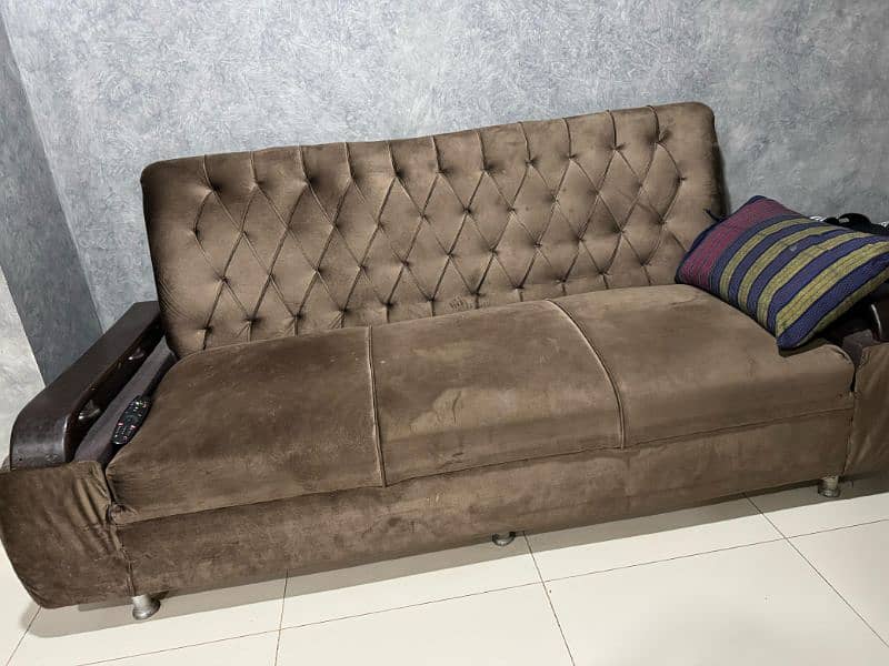 7 seater sofa set in good condition 0