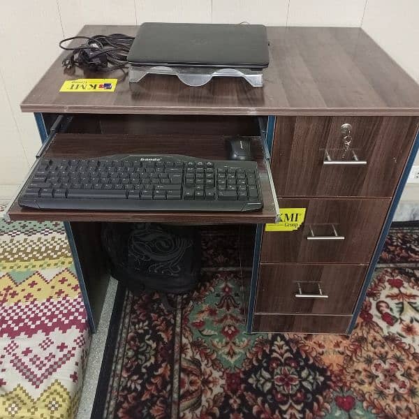 Computer table (Freshly made) 5