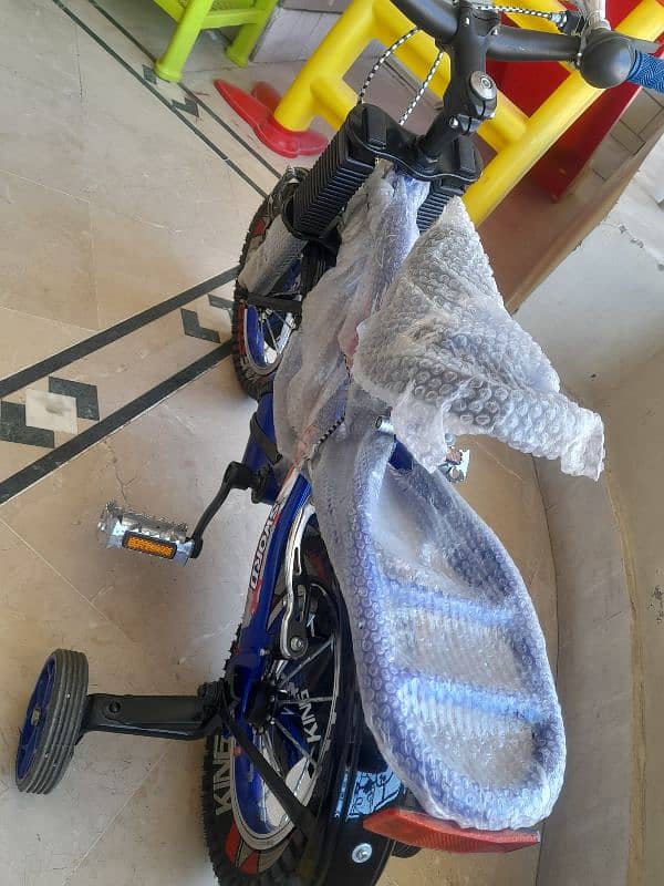 kids cycle in new condition 1