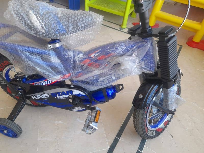kids cycle in new condition 6
