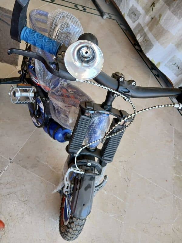 kids cycle in new condition 9