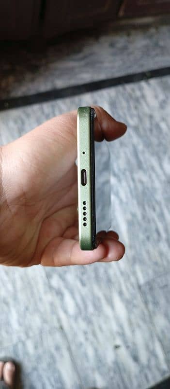 realme 14c 4