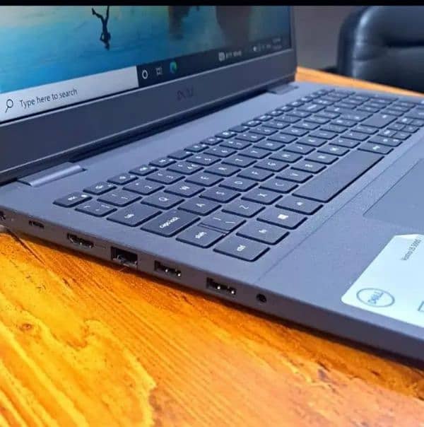 Dell Touch Screen i5 7th Generation (Ram 8GB + SSD 256GB) 15 Display 3