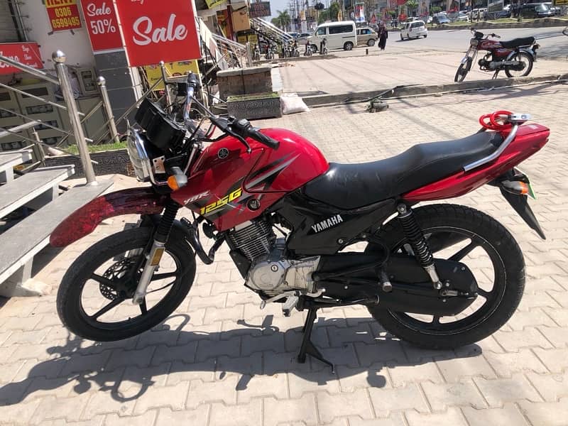 YBR 125G 1