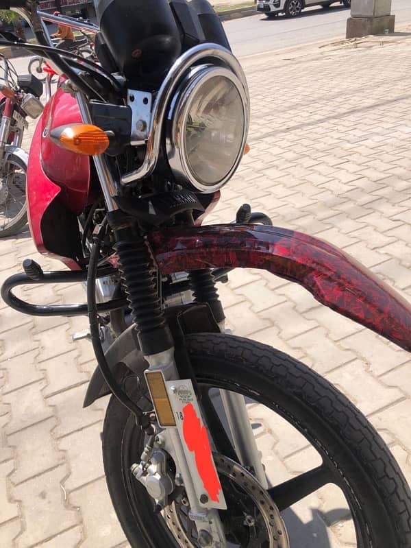 YBR 125G 2