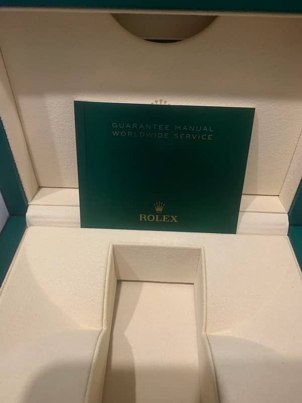 Rolex 31 mm Mother of Pearl Daimond 2